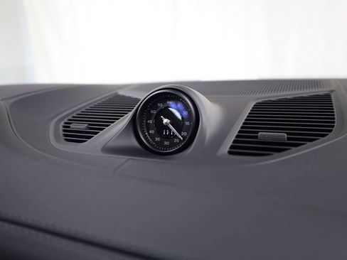 New 2026 Porsche Cayenne image 23