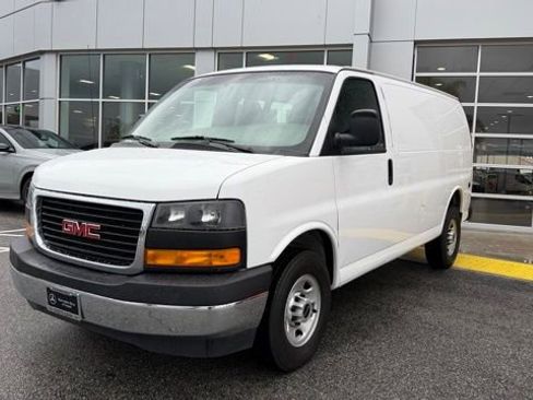 Used 2018 GMC Savana 2500 w/ Driver Convenience Package image 11