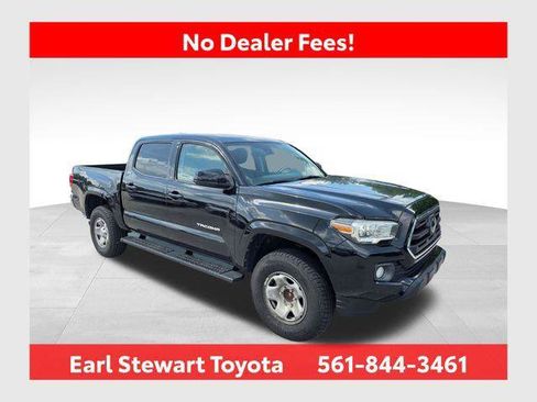 Certified 2018 Toyota Tacoma SR5 RWD image 1