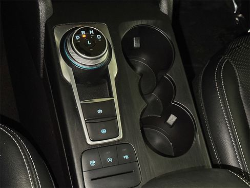 Used 2022 Ford Escape Titanium w/ Class II Trailer Tow Package image 30