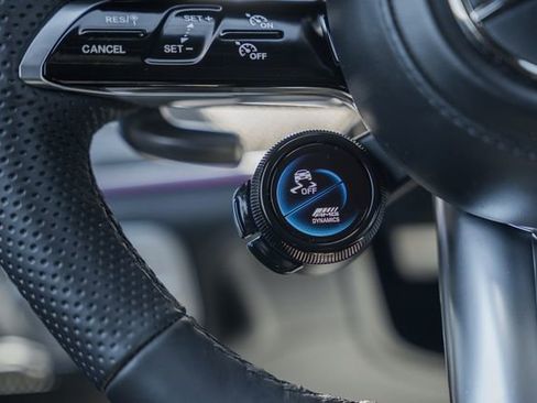 Certified 2026 Mercedes-Benz GLE 53 AMG 4MATIC image 36