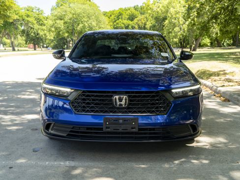 Used 2023 Honda Accord Sport image 3