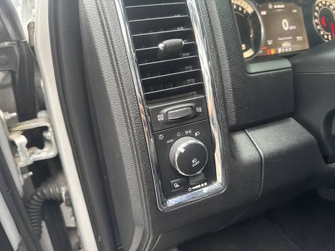 Used 2017 RAM 1500 Laramie AWD/4WD image 15