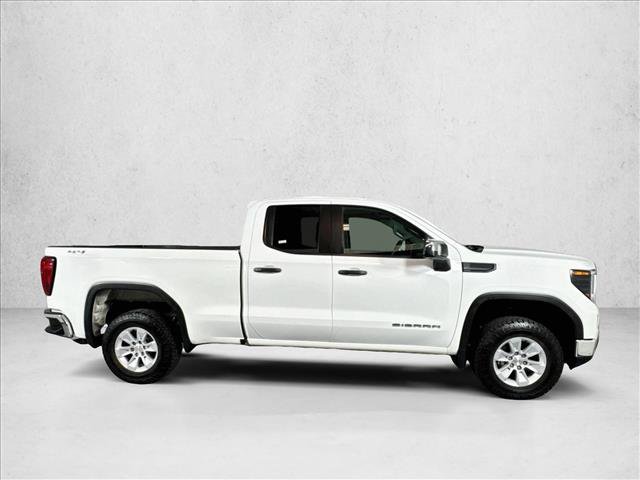 Used 2023 GMC Sierra 1500 Pro w/ Pro Value Package AWD/4WD image 4