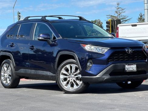 Used 2021 Toyota RAV4 XLE Premium w/ Carpet Mat Package (TMS) image 2