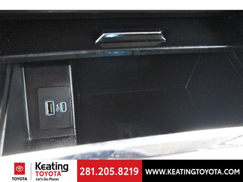 Used 2022 Ford Expedition XLT RWD image 27