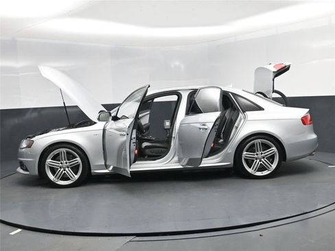 Used 2012 Audi S4 Premium Plus image 32