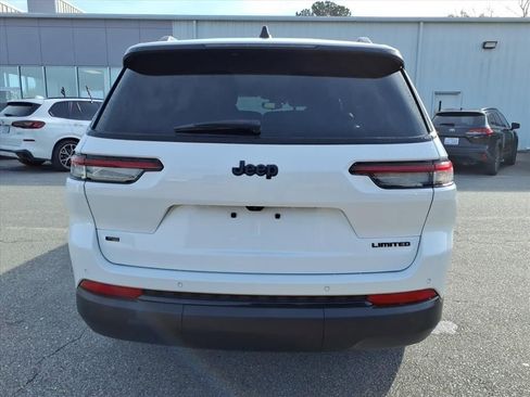 Used 2023 Jeep Grand Cherokee L Limited w/ Black Appearance Package image 3