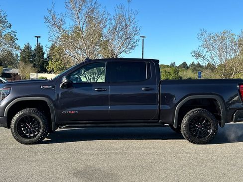 Used 2022 GMC Sierra 1500 AT4X image 7