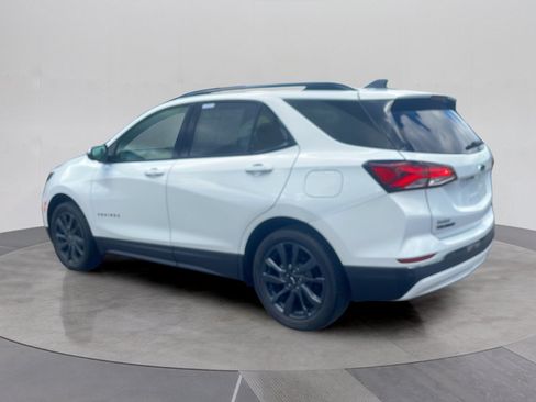 Used 2022 Chevrolet Equinox RS w/ RS Leather Package AWD/4WD image 3