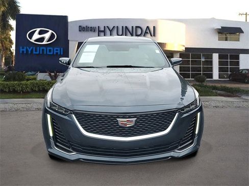 Used 2022 Cadillac CT5 Luxury image 2
