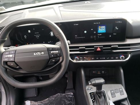 New 2026 Kia Sportage X-Line w/ X-Line Technology Package image 14