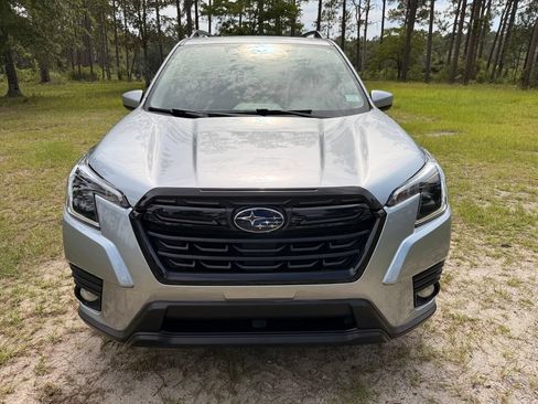 Used 2022 Subaru Forester Premium AWD/4WD image 8