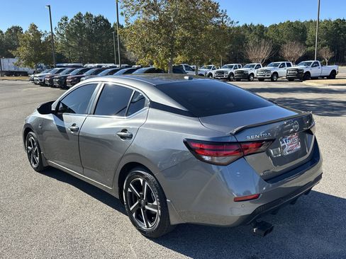 Used 2024 Nissan Sentra SV image 5