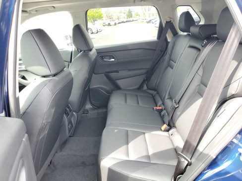 New 2026 Nissan Rogue SV AWD/4WD image 28