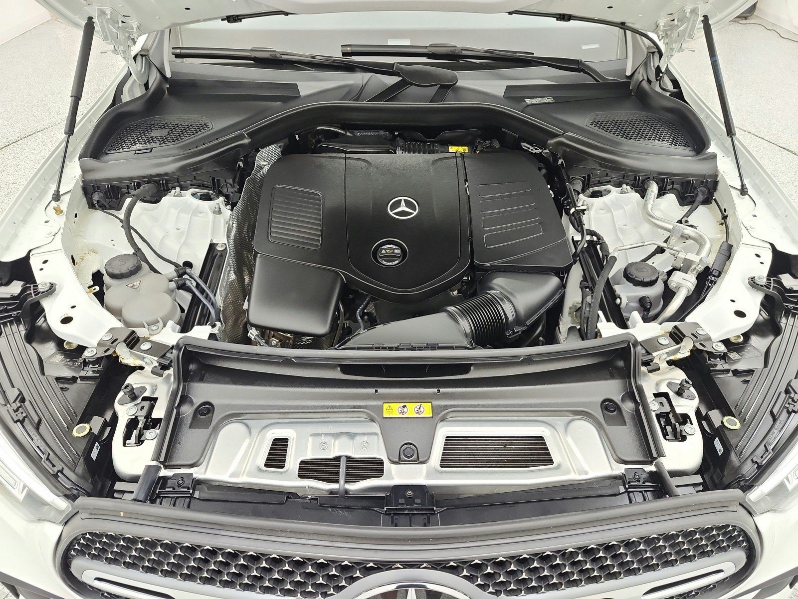 Used 2024 Mercedes-Benz GLC 300 image 16