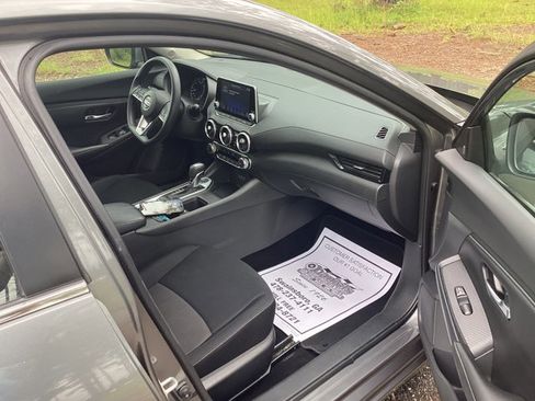 Used 2023 Nissan Sentra SV image 12