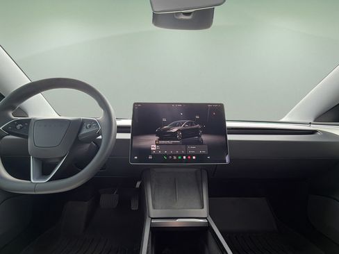 Used 2024 Tesla Model 3 Standard Range RWD image 7