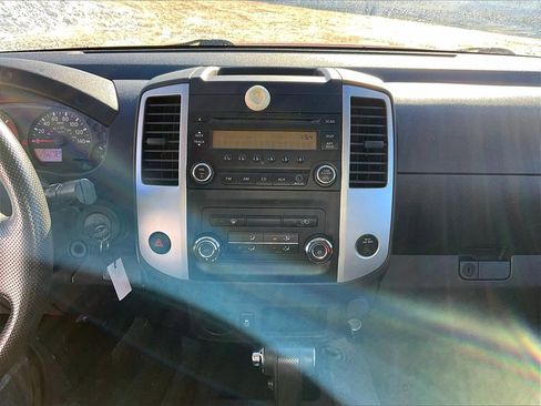 Used 2015 Nissan Frontier S image 20