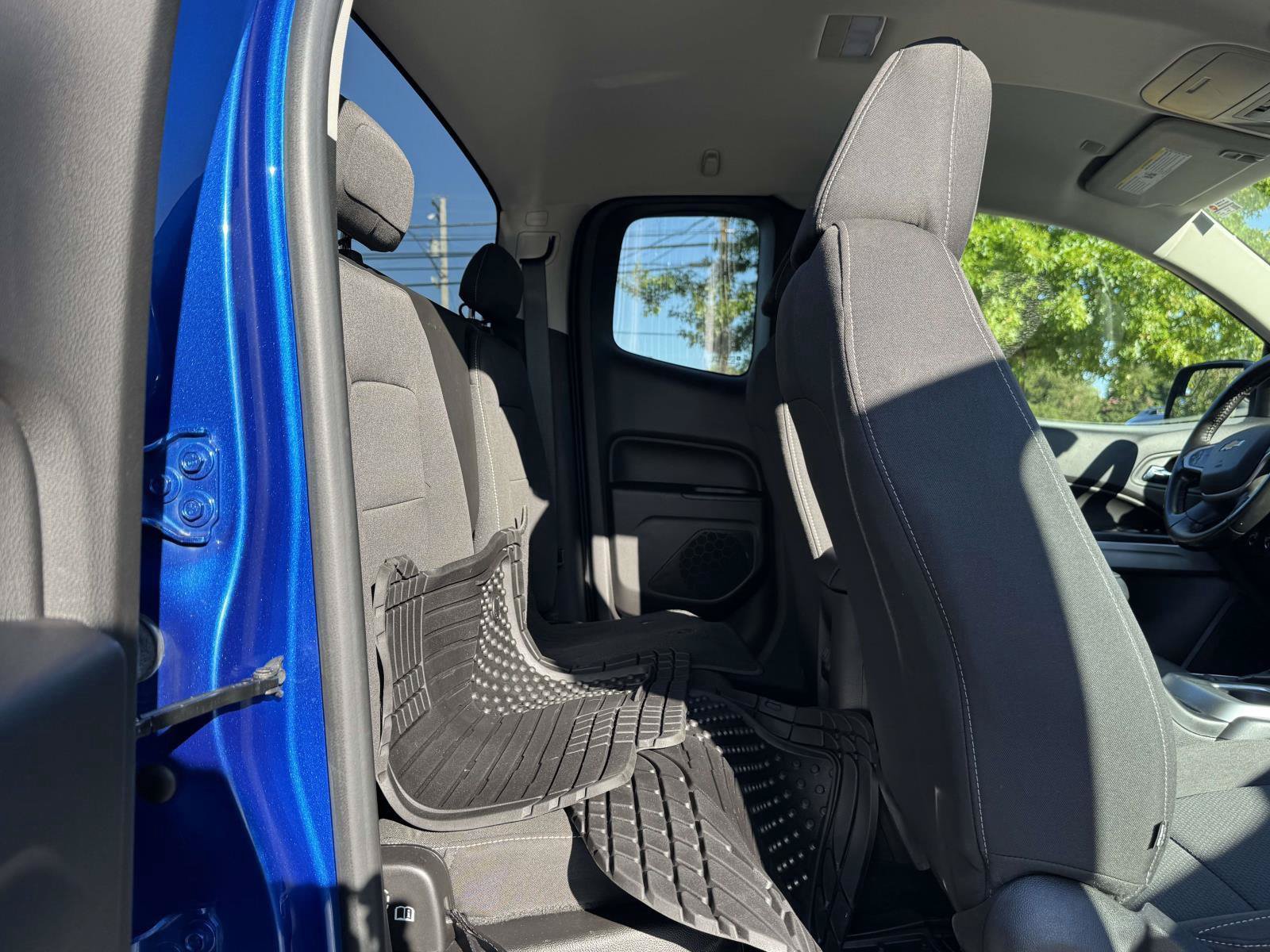 Used 2018 Chevrolet Colorado LT AWD/4WD image 10