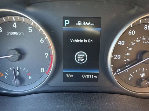 Used 2018 Hyundai Elantra GT Sport image 3