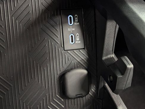 New 2025 Toyota Tacoma SR image 25