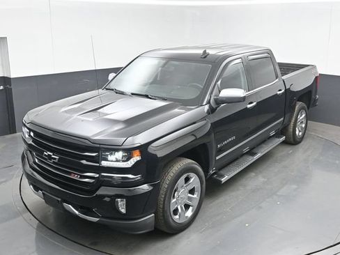 Used 2018 Chevrolet Silverado 1500 LTZ Z71 w/ LTZ Plus Package AWD/4WD image 32