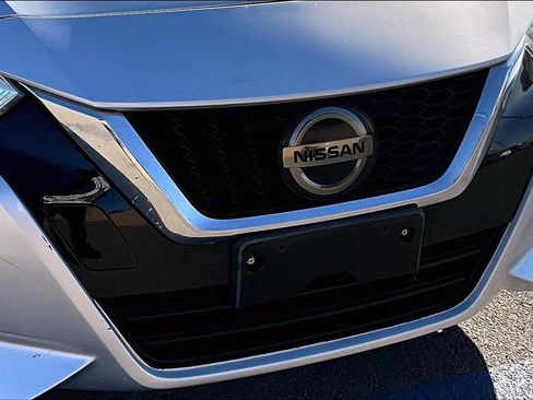 Used 2021 Nissan Versa SV image 27