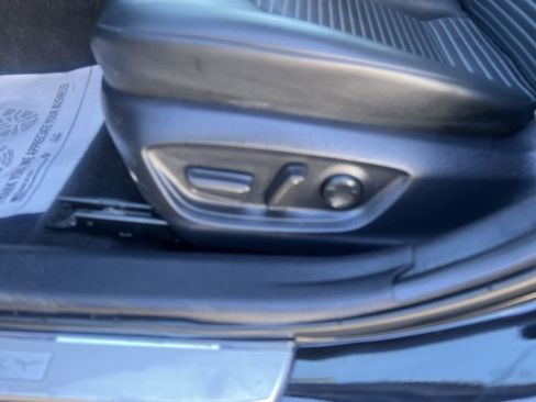 Used 2024 Toyota Camry SE image 13