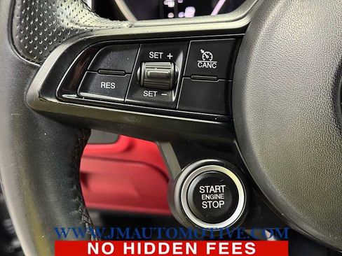 Used 2020 Alfa Romeo Giulia Ti w/ Active Blind Spot Package AWD/4WD image 42