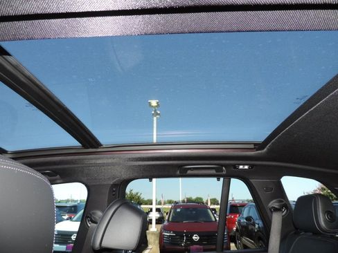 Used 2021 BMW X5 xDrive40i w/ M Sport Package AWD/4WD image 21