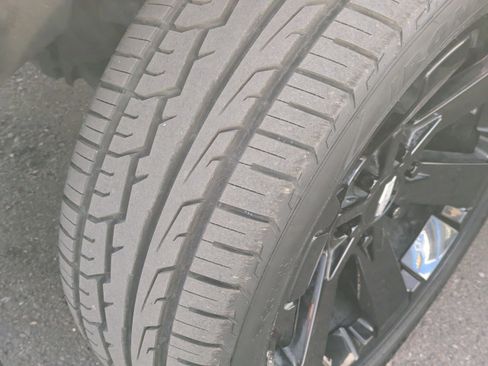 Used 2020 Cadillac Escalade Premium Luxury image 52