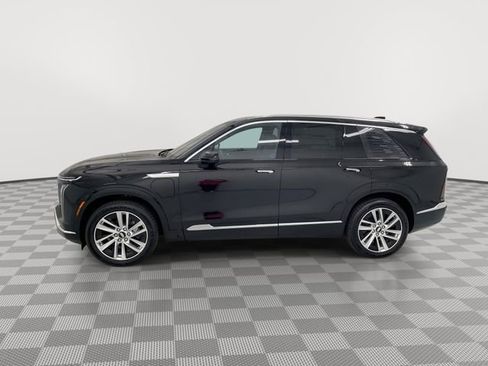 New 2026 Cadillac Vistiq Luxury w/ LPO, Floor Liner Package AWD/4WD image 7