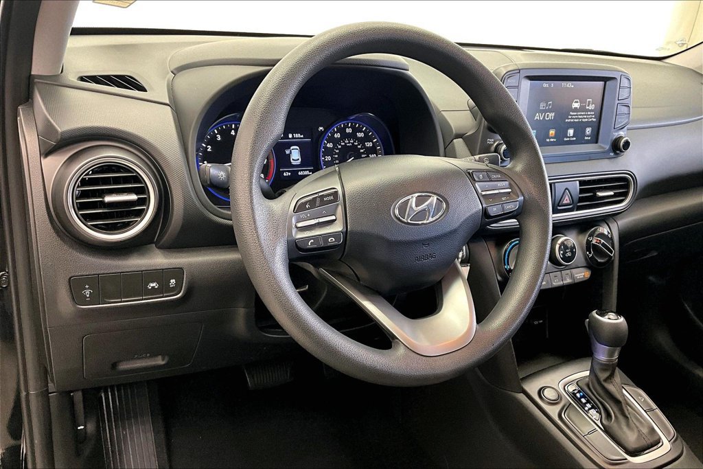 Used 2020 Hyundai Kona SE w/ Cargo Package FWD image 13