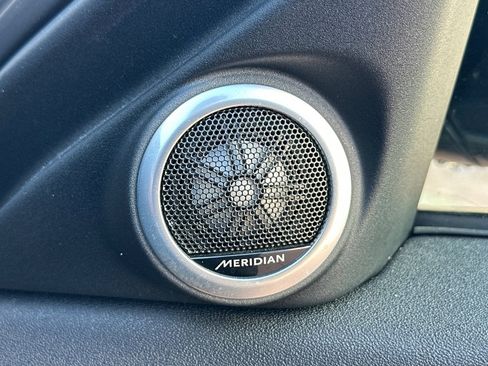 Certified 2022 Land Rover Range Rover Evoque R-Dynamic SE image 16