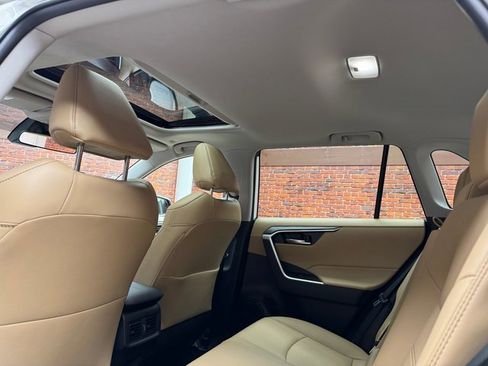 Used 2023 Toyota RAV4 XLE Premium image 25