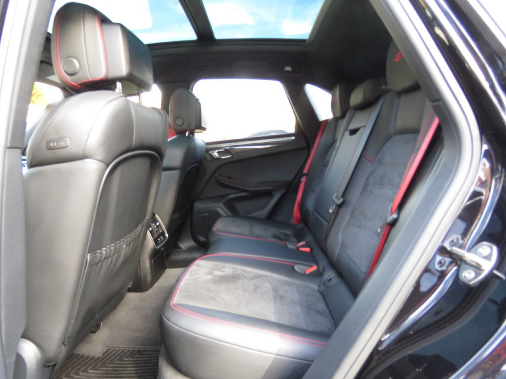 Used 2017 Porsche Macan GTS AWD/4WD image 20