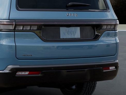New 2026 Jeep Grand Wagoneer 4WD image 13