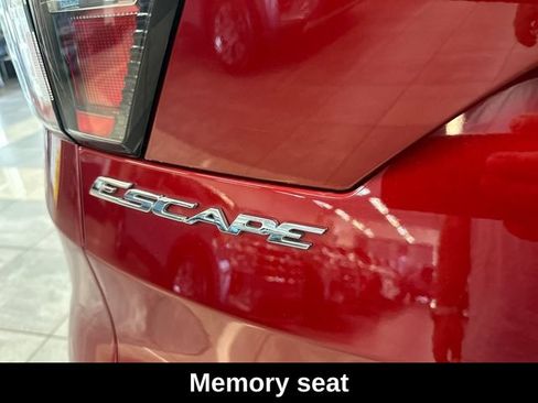 Used 2017 Ford Escape Titanium AWD/4WD image 9