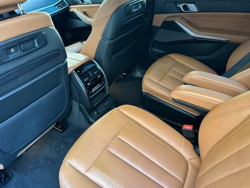 Used 2021 BMW X7 xDrive40i w/ M Sport Package image 12