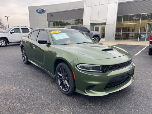 Used 2022 Dodge Charger GT w/ Plus Group image 2