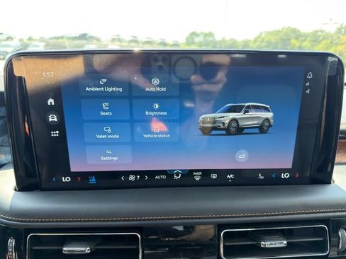 Used 2025 Lincoln Aviator Black Label w/ Black Label Special Edition AWD/4WD image 35