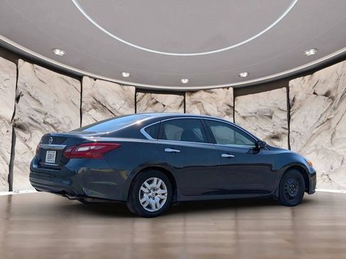 Used 2018 Nissan Altima 2.5 S w/ S Convenience Package FWD image 12