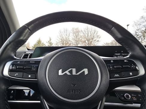 Used 2024 Kia Sportage SX Prestige image 23