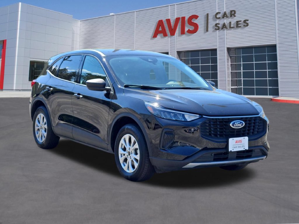 Used 2025 Ford Escape Active AWD/4WD image 3