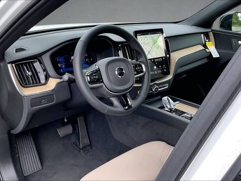 New 2026 Volvo XC60 B5 Plus w/ Protection Package Premier AWD/4WD image 8