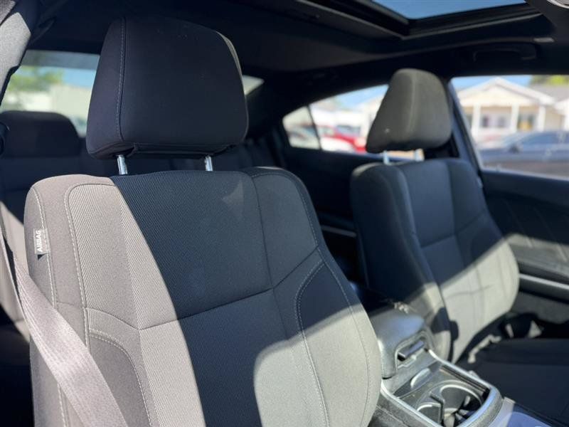 Used 2019 Dodge Charger SXT RWD image 15