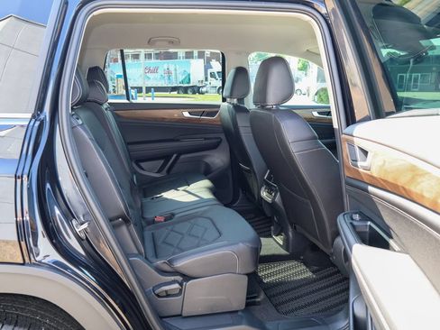 Used 2026 Volkswagen Atlas SE FWD image 29