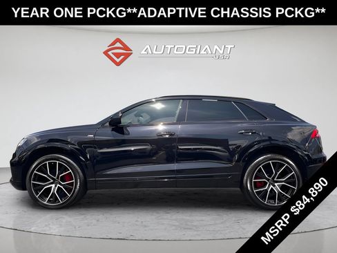 Used 2019 Audi Q8 Prestige w/ Adaptive Chassis Package AWD/4WD image 6