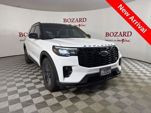 Certified 2025 Ford Explorer ST AWD/4WD image 1